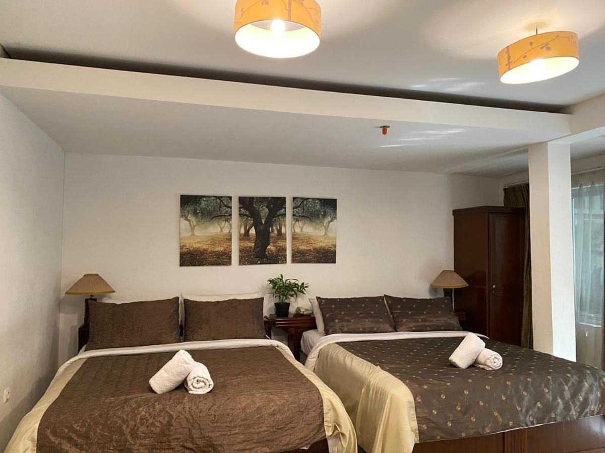 La Nostalgie Boutique Guest House Бандунг Екстер'єр фото